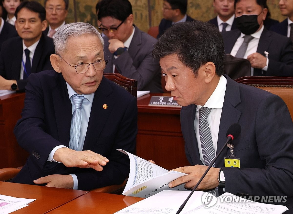 早报：闪电战扎堆了