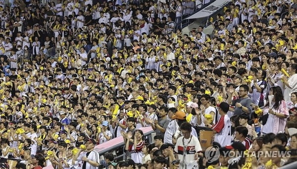 维尼修斯：金球奖过后的日子我非常平静，贝林厄姆伤情并不严重