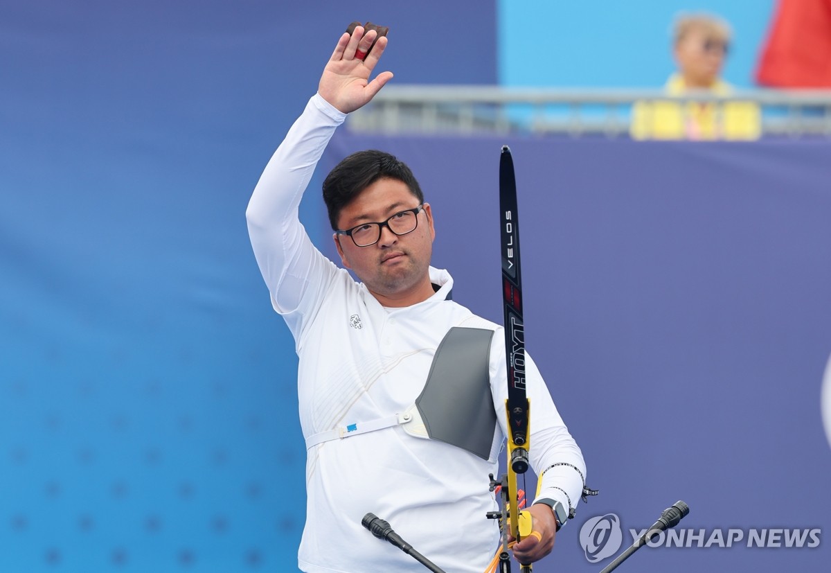 曼联欧联杯抽中费内巴切，穆帅将主场迎战老东家