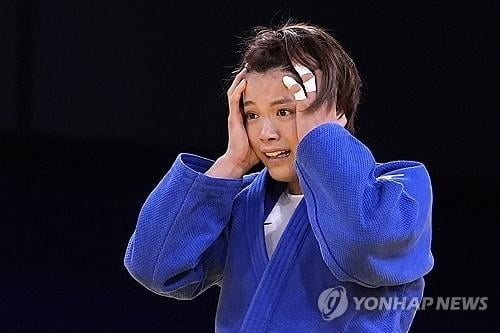 豪华首发现峥嵘！哈特后场一传快下的大桥灌框 尼克斯轰出16-4打停奇才