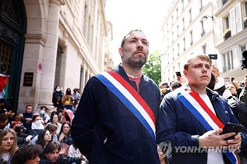四川男篮官方：景菡一左膝前交叉韧带断裂 将于近期进行手术