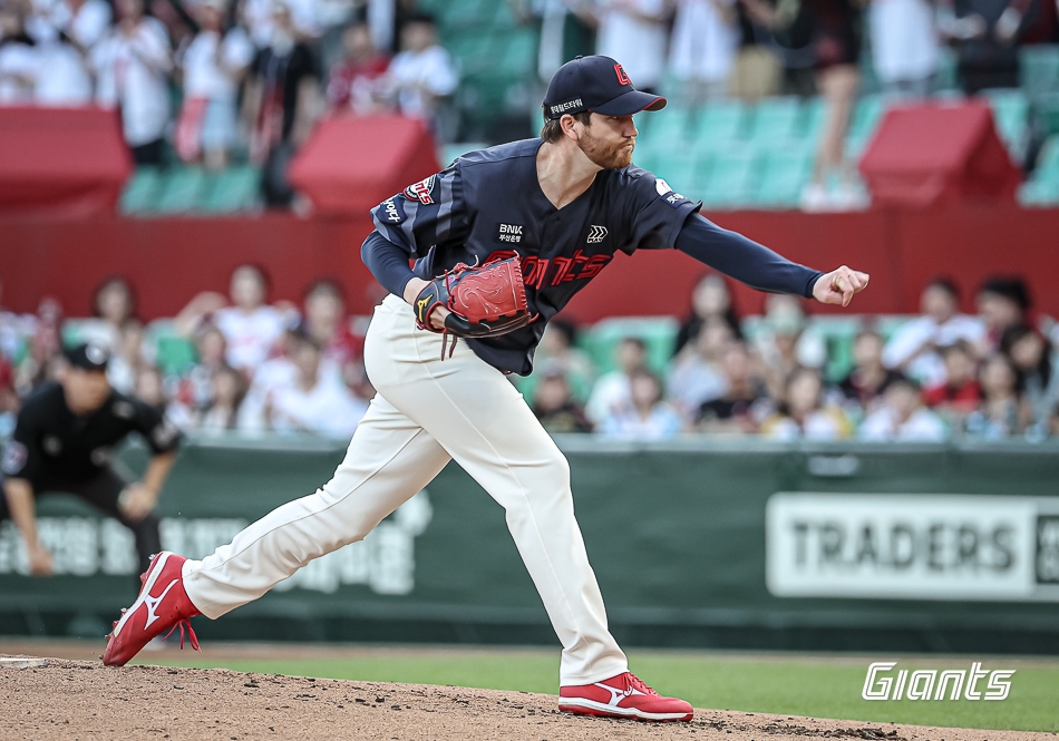 西班牙人vs塞尔塔全场数据：射门数9-16，射正数5-2
