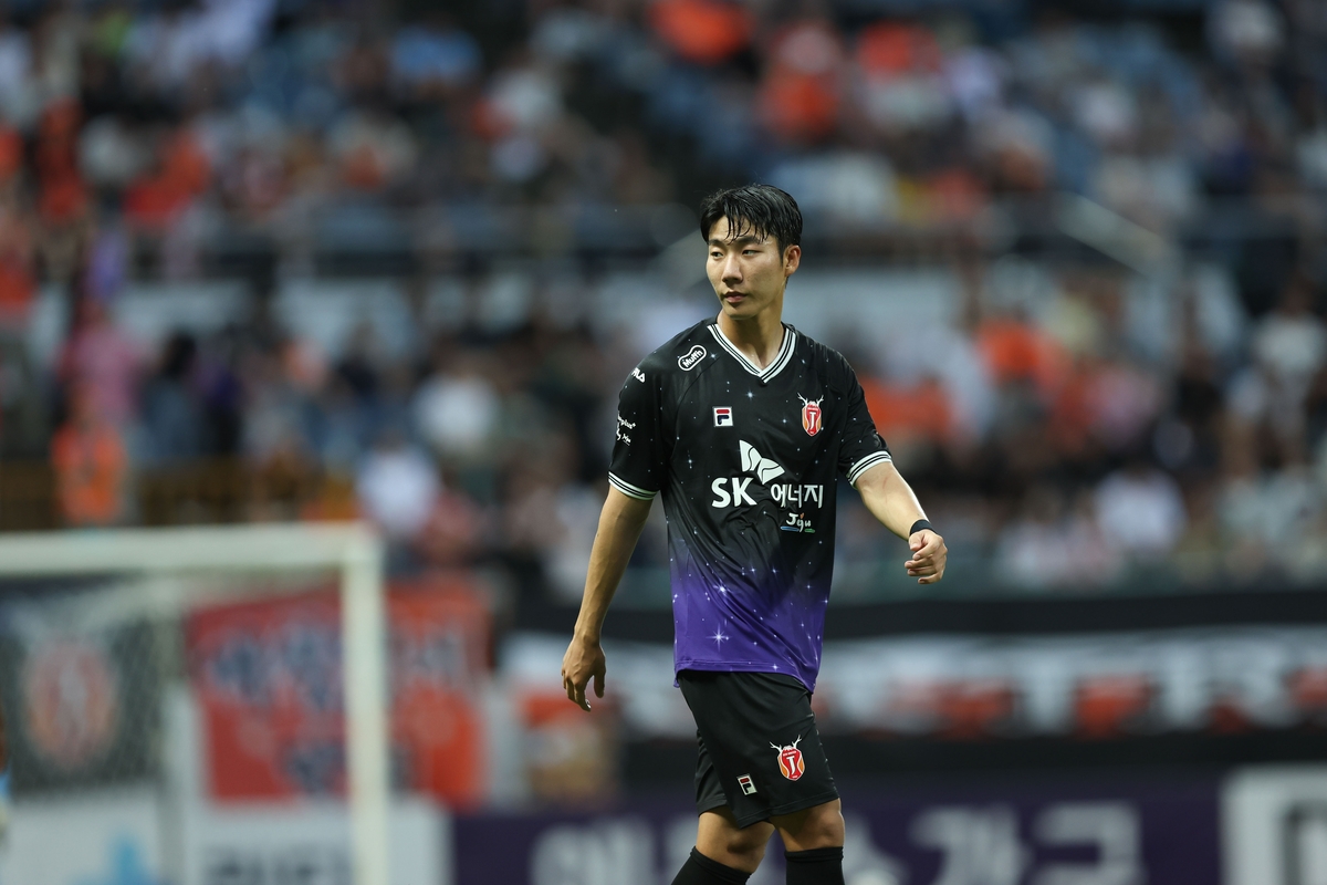 门兴格拉德巴赫vs柏林联合：板仓滉、普莱亚首发，汤姆-罗特、郑优营出战