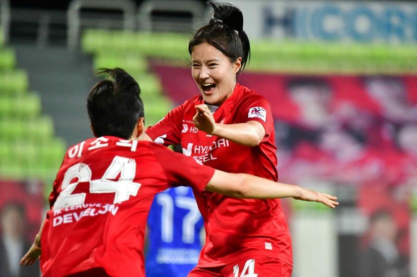 霍伊伦再现绝杀！曼联2-1反超比尔森胜利