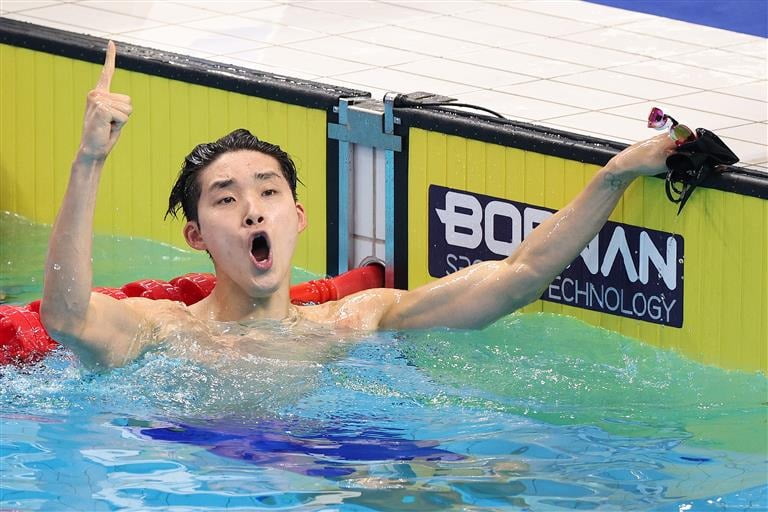 门兴格拉德巴赫vs圣保利全场数据：射门数15-15，射正数4-3