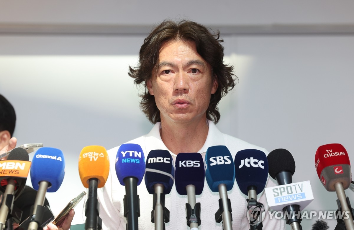 名记：莫兰特因髋关节后脱位以及一级骨盆拉伤将至少缺席一周
