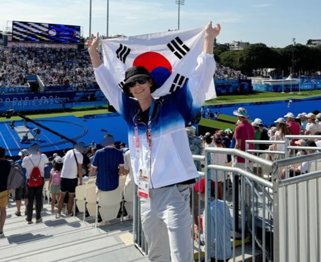 六台：姆巴佩、贝林厄姆、卜拉欣抵达皇马基地接受检查