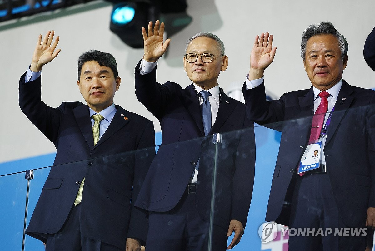 曼城官方：维亚纳将于明年夏天正式就任足球总监一职