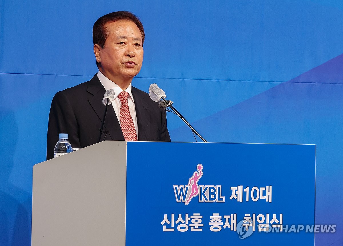 黄潜官方：尼古拉斯·佩佩肌肉撕裂，佩雷斯右腿股直肌受伤