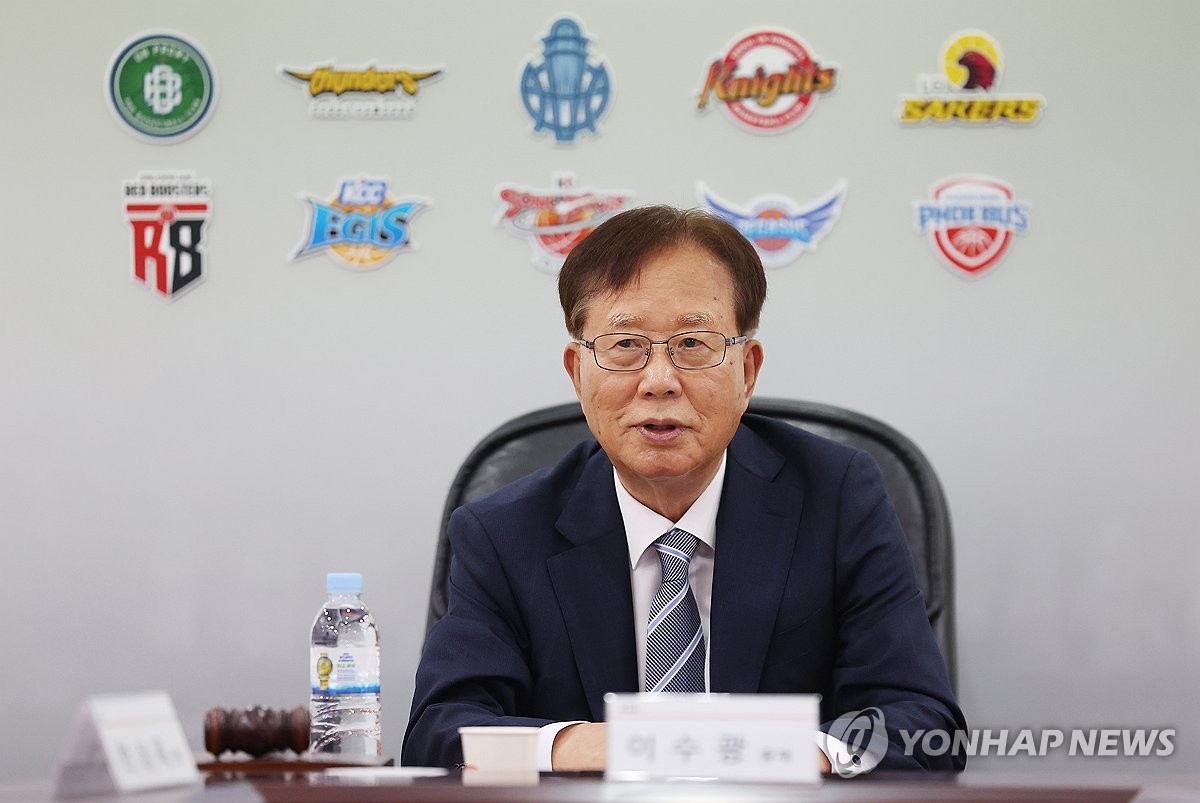 希勒：凯恩是英格兰最伟大射手，成为英格兰出场王我也不意外