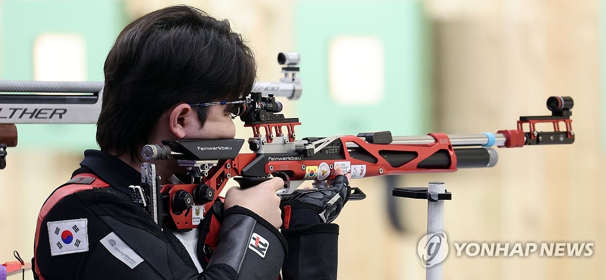 CBA战报：劳森34+12 北控6人得分上双难救主 新疆114-111北控
