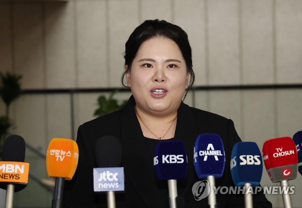 曼城被维拉率先破门时控球率77%，但射门2-5落后