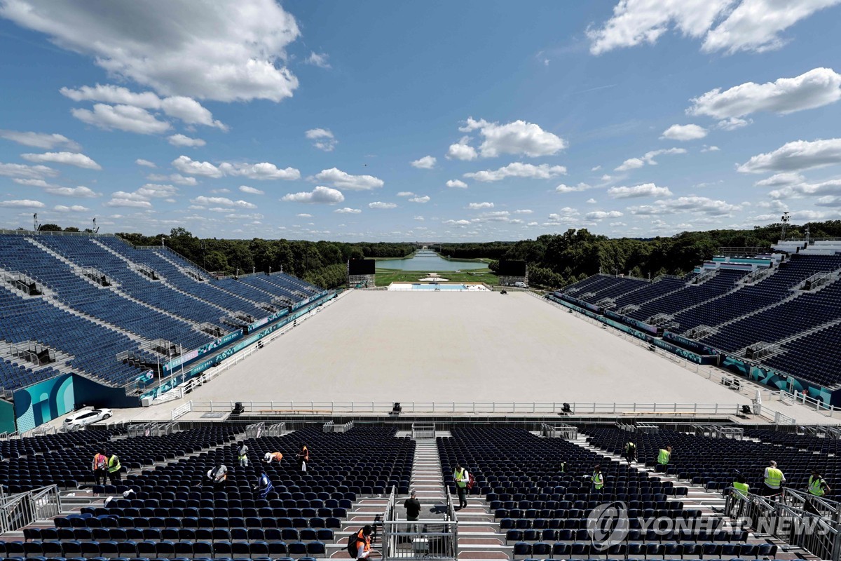 你在干什么？戈贝尔今日四次错失篮下空篮机会